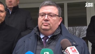 Все още няма обвиняем за убийството на 7-годишната Дамла от Момчилград