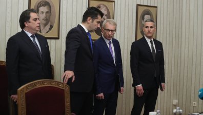 Безнадежден втори мандат - дори "Български възход" не подкрепи "Продължаваме промяната"