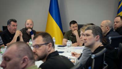 ВЕЦ "Каховка" е под вода, река Днепър заля града, стотици са евакуирани
