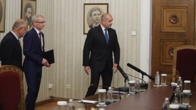 "Продължаваме промяната" призоваха ГЕРБ да ги подкрепят и да вземат службите от президента