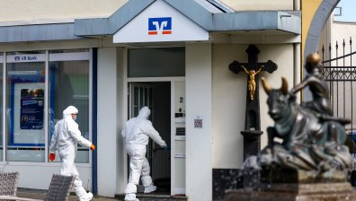 Нападатели взеха заложници в банка в Германия