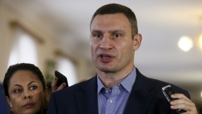 Разследват Виталий Кличко за измяна и кражба на пари