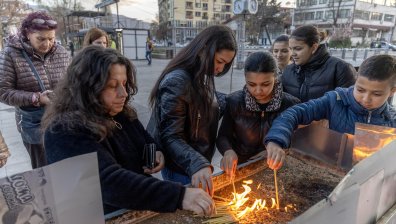 Сълзи и ярост в очите на близките на загиналите в Северна Македония (ВИДЕО)