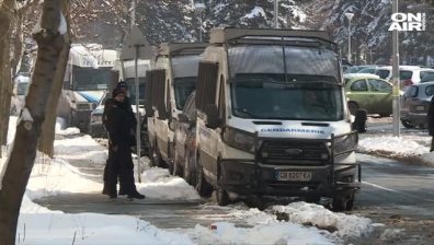 Спецакция в Перник, разследват източване на общински средства