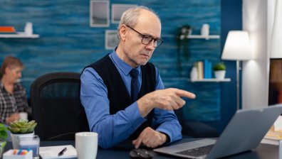 50-годишните у нас масово търсят работа и смело сменят сферата