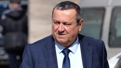 Министър Адемов: Търсим общо приемно семейство за децата в риск от Ямбол