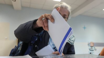 Частичните местни избори приключиха с висока активност