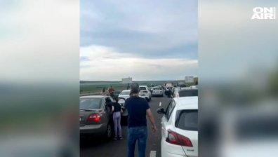 Километрично задръстване на АМ "Тракия" заради тежка катастрофа