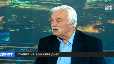 Ген. Люцкан Люцканов: Показаната на парада военна техника, е на 30 години!