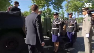 Началникът на въоръжените сили на Франция хвърли оставка