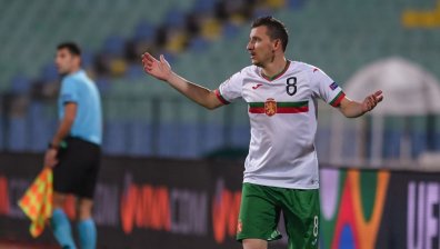 Ясен Петров върна Тодор Неделев и Ники Михайлов в "А" отбора