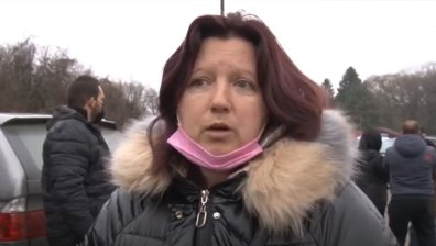 Протест на розопроизводителите в Казанлък, искат помощ от държавата