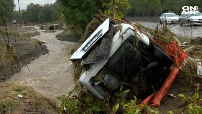 Няма бедстващи хора и селища без ток и вода в Бургаско