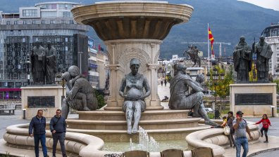 Ще изгради ли мостове между България и РСМ срещата Петков - Ковачевски?