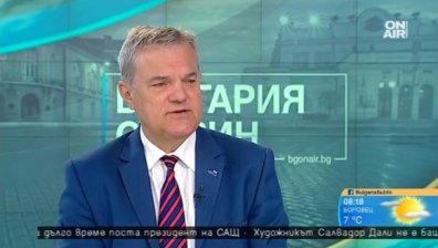Румен Петков предубеден за версията за самоубийство в Стрелча