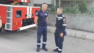 Пожарникари спасиха жена в безпомощно състояние в Хасково