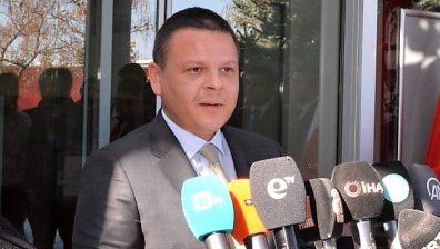 Министър Алексиев с упрек към концесионера на летище "София": Сигурността е занижена