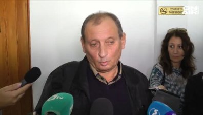 И друга ученичка твърди, че Христо Радев е блудствал с нея