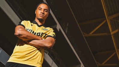 "Ботев" (Пловдив) привлече бивш футболист на "Арсенал", "Селтик", "Уест Хем"