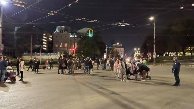 Протестиращи срещу новите мерки блокираха Орлов мост