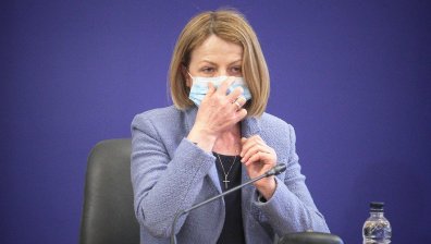 Фандъкова за затварянето: Знам колко е трудно, но ситуацията го налага