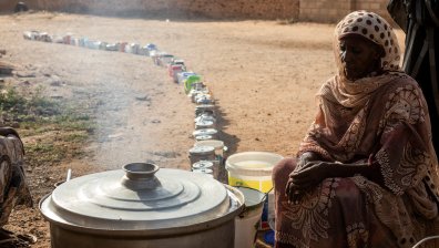 Децата на войната: Глад, болка и искрица надежда в Судан