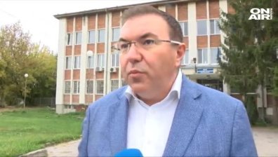 Привикват граждани в полицията заради изборни манипулации, ГЕРБ обвини Радев и Рашков