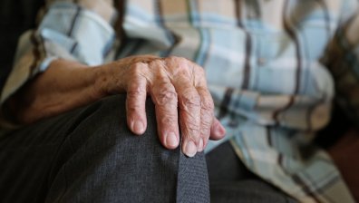 Работниците от Дома за умствено изостанали в Драганово харчели парите на хората