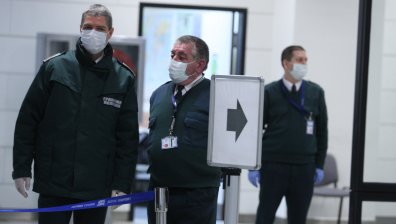 Сигнал за бомба наложи евакуацията на пътниците от двата терминала на летище София