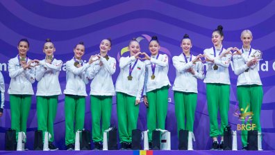 Историческо злато за ансамбъл девойки на световното в Клуж, шампионска титла и в отборната надпревара