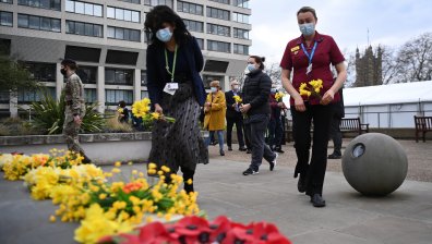 Редица градове в Европа с минута мълчание за жертвите на Ковид-19