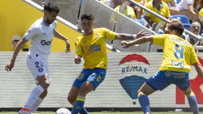 "Жирона" изпревари "Барса" след успех над "Лас Палмас"