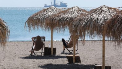 Чешки и полски туристи заляха Черноморието ни, германците пристигат с първите чартъри