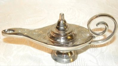 Индиец си купи "лампата на Аладин” срещу 93 000 долара