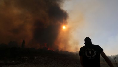 Загинали и ранени при пожара в Кипър, ЕС и Египет изпратиха помощ