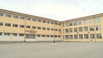 Деца от Банкя приети в Пирогов, консумирали дъвки