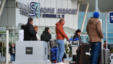 Изпускаме младите хора: Висококвалифицирани кадри напускат България