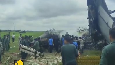 Загинали и един оцелял по чудо при разбиване на самолет Антонов Ан-32 в Индия (+ВИДЕО)