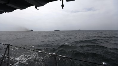 Украински дронове потопиха руски контейнеровоз в Черно море