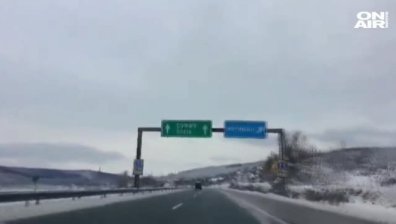 Над 900 машини обработват пътните настилки в страната