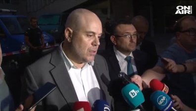 Двама са задържани за убийството край Негован 