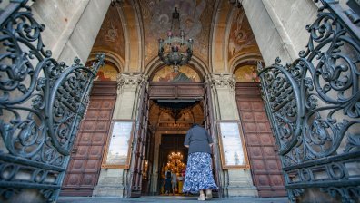 Мъжът, откраднал близо 4 000 лв. от храм "Св. Александър Невски", влиза в затвора