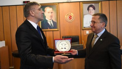 Карадайъ води ДПС в Турция за среща с Ердоган