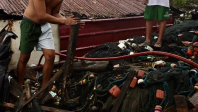 Бурята "Фъншън" уби семейство с две деца във Филипините