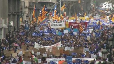 Хиляди излязоха на протест в Барселона