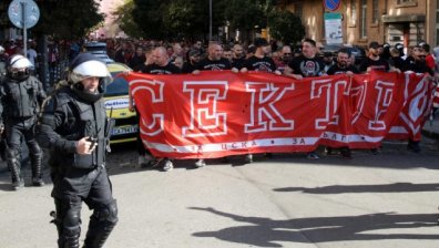 Десетки затворени главни улици и булеварди заради Вечното дерби