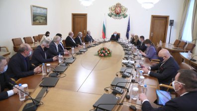 Правителството ще бори корупцията с нова стратегия