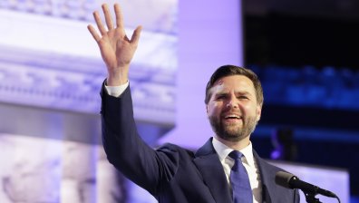 Джей Ди Ванс скочи на Джо Байдън и се противопостави на военната помощ за Украйна