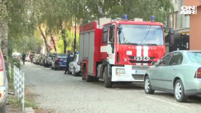 Такси изгоря в подземен гараж в София (обновена)