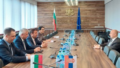 Шишков се похвали: До края на май пускат цялото трасе Драгоман-ГКПП "Калотина"